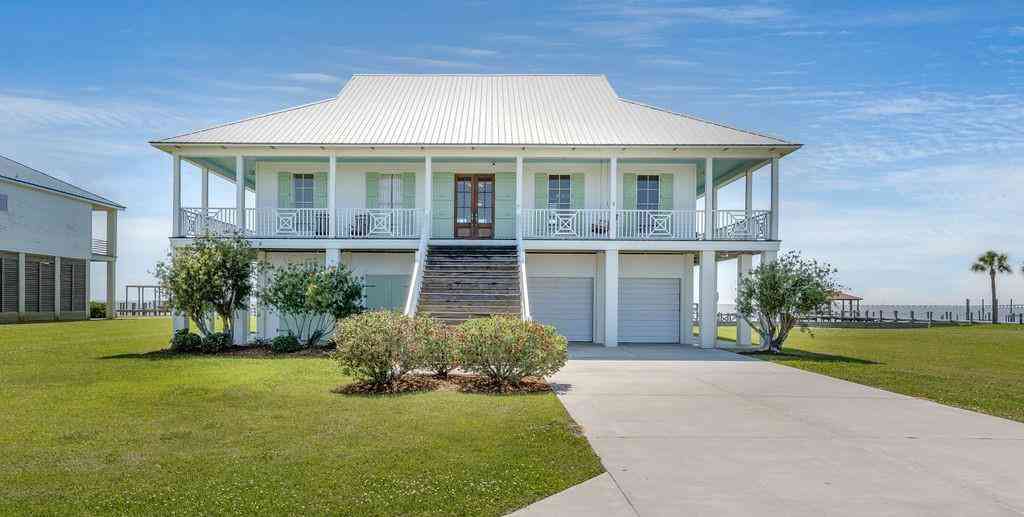 Homes For Sale - 35 N Treasure Isle Road<br/> Slidell, LA 70461