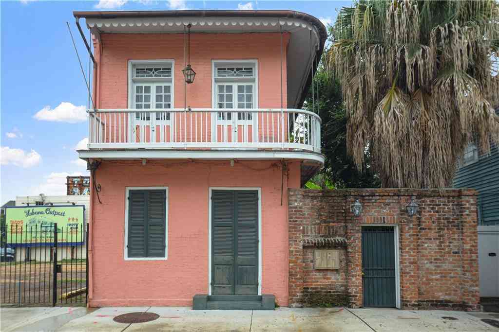 Condo For Sale - 1031 Barracks Street #4<br/> New Orleans, LA 70116