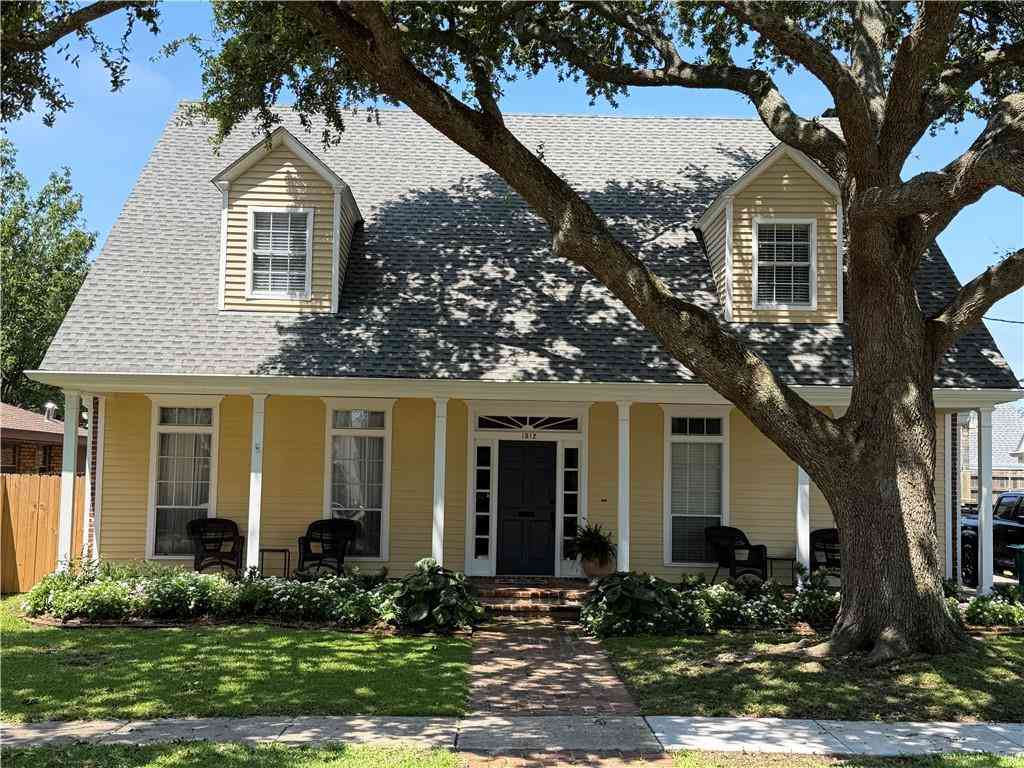 Homes For Sale - 1512 Gardenia Drive<br/> Metairie, LA 70005