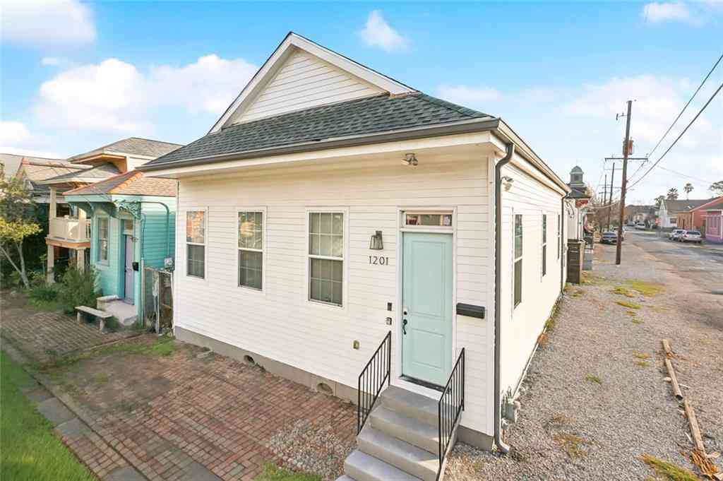Homes For Sale - 1201 Marigny Street<br/> New Orleans, LA 70117