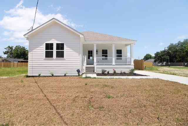 Homes For Sale - 1924 Toledano Street<br/> Kenner, LA 70062