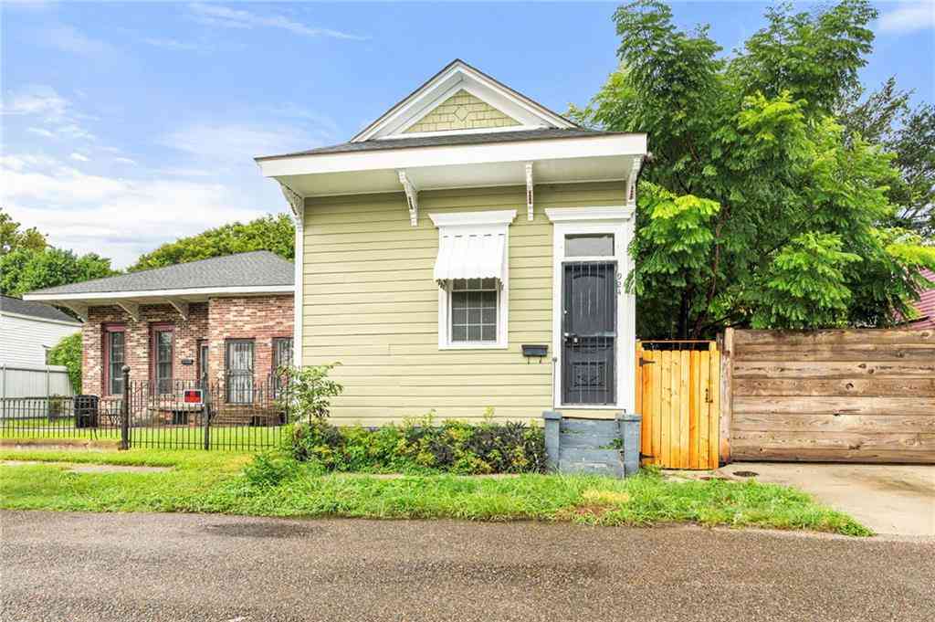 Homes For Rent - 924 Kentucky Street<br/> New Orleans, LA 70117
