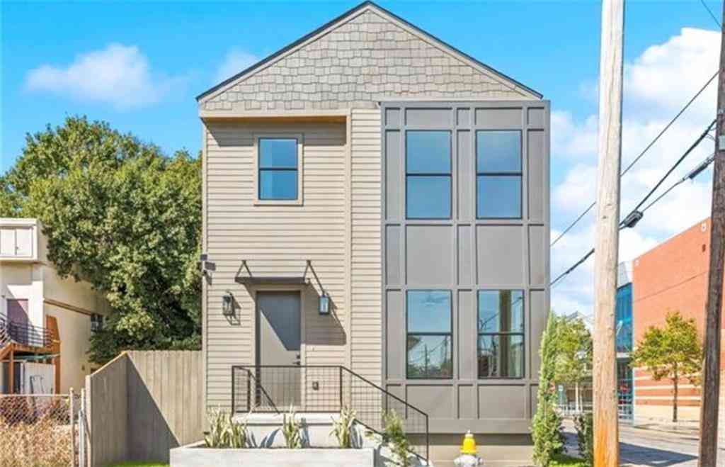 Condo For Rent - 2301 Dryades Street<br/> New Orleans, LA 70113