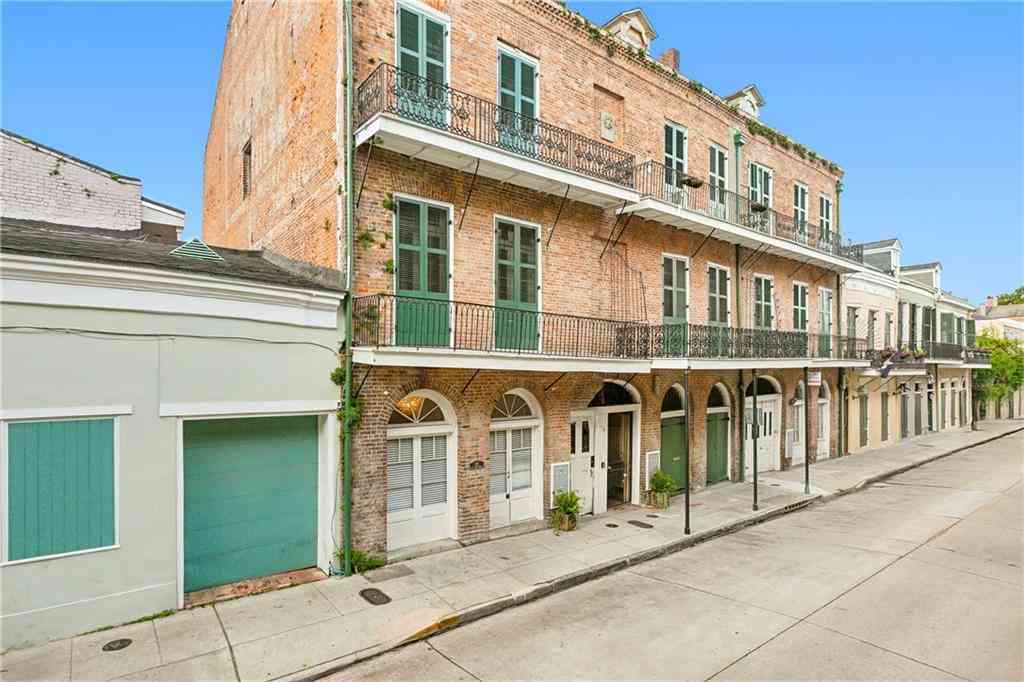 Condo For Sale - 518 Governor Nicholls Street #101<br/> New Orleans, LA 70116