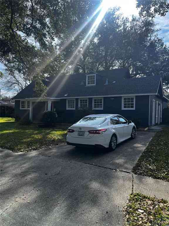 Homes For Rent - 6015 Carlisle Court<br/> New Orleans, LA 70139