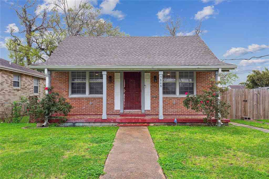 Homes For Rent - 5808 Franklin Avenue<br/> New Orleans, LA 70122