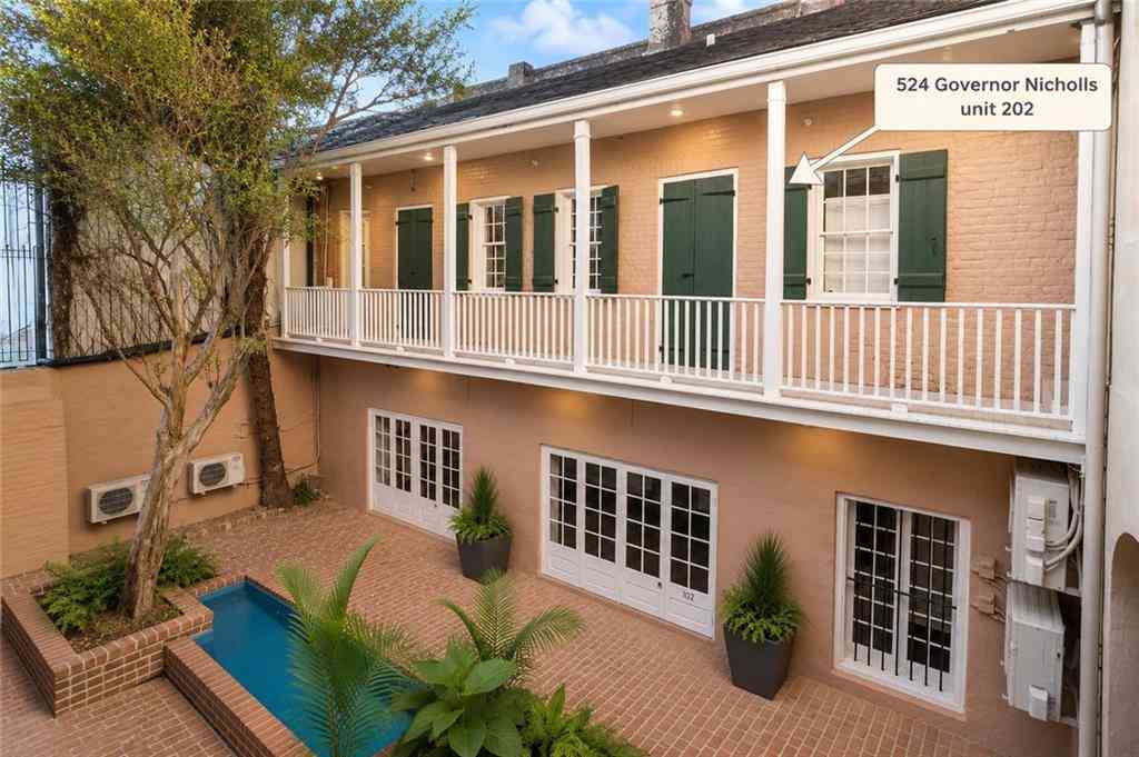 Condo For Sale - 524 Governor Nicholls Street #202<br/> New Orleans, LA 70116