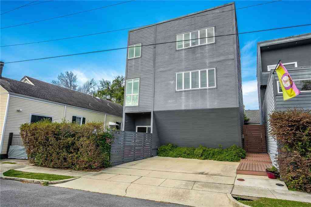 Condo For Sale - 5301 Laurel Street #A<br/> New Orleans, LA 70115