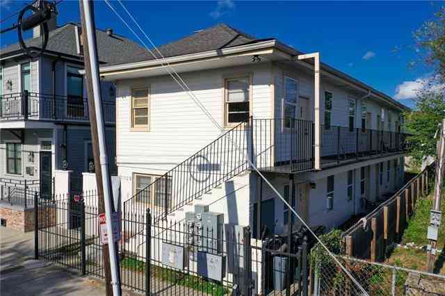 Homes For Sale - 1725 Dumaine Street<br/> New Orleans, LA 70116