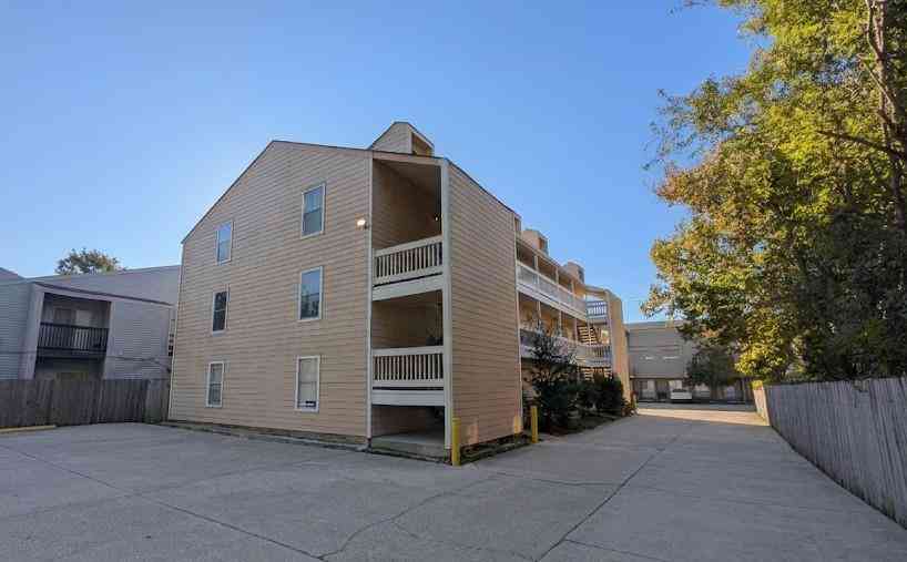 Apartment For Rent - 4841 Zenith Street #4<br/> Metairie, LA 70001