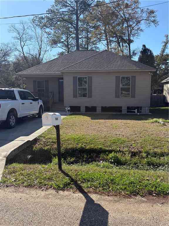 Homes For Rent - 70439 8th Street<br/> Covington, LA 70433
