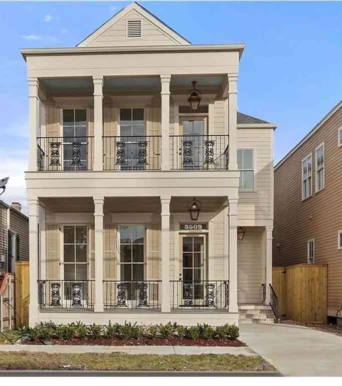 Homes For Sale - 1325 Saint Philip Street<br/> New Orleans, LA 70116