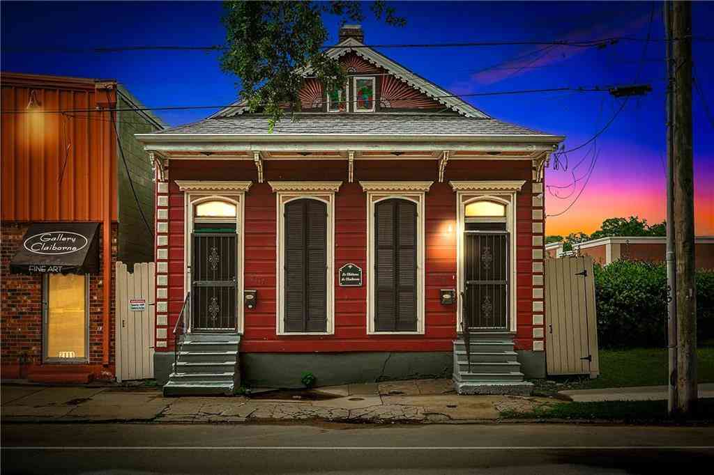 Homes For Sale - 2117 N Claiborne Avenue<br/> New Orleans, LA 70116