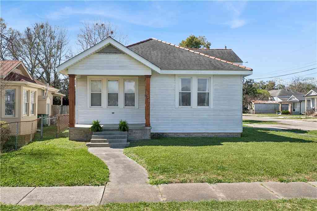 Homes For Sale - 605 Hancock Street<br/> Gretna, LA 70053