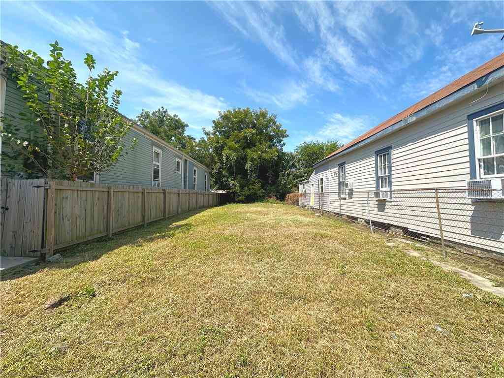 Vacant Land For Sale - 1426 St. Anthony Street<br/> New Orleans, LA 70116