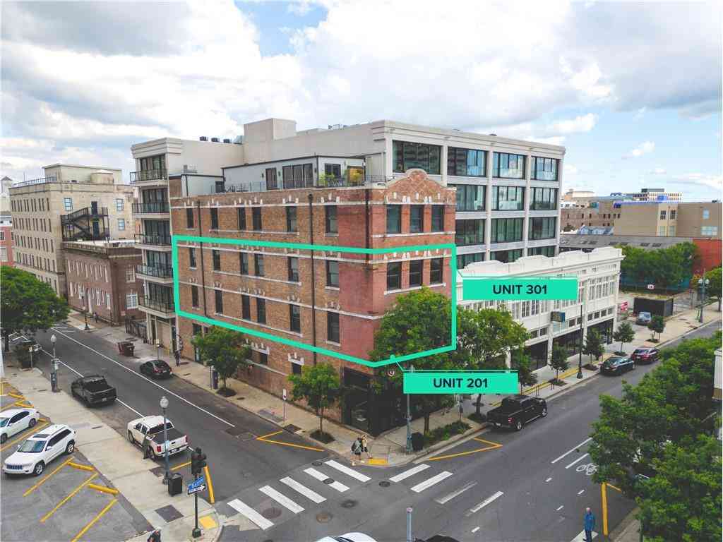 Condo For Sale - 888 Girod Street #2  3<br/> New Orleans, LA 70113