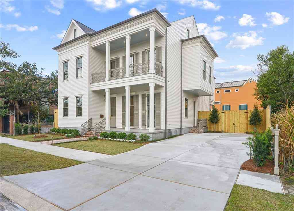 Homes For Sale - 3620 Chestnut Street<br/> New Orleans, LA 70115
