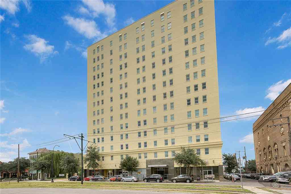 Condo For Rent - 1205 St Charles Avenue #313<br/> New Orleans, LA 70130