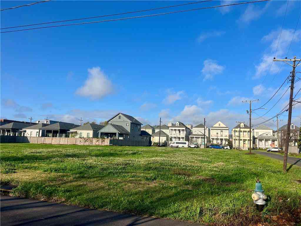Vacant Land For Sale - 205 Pacific Avenue<br/> New Orleans, LA 70114