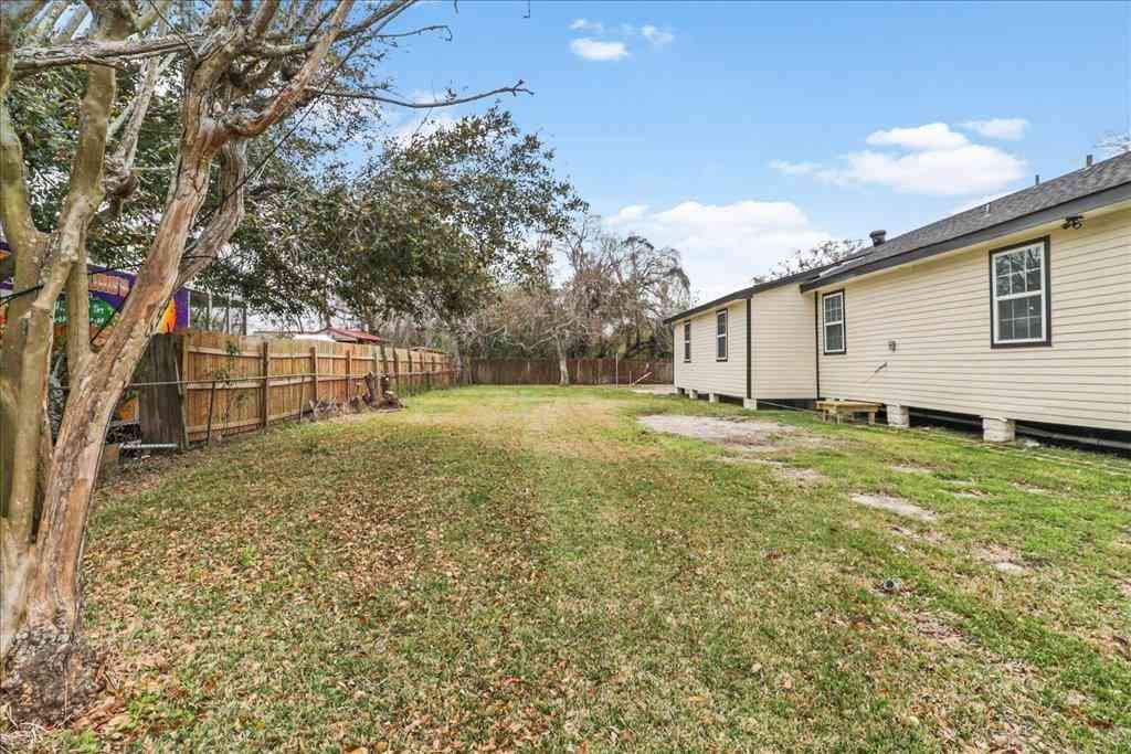 Vacant Land For Sale - 705 Leboeuf Street<br/> New Orleans, LA 70114
