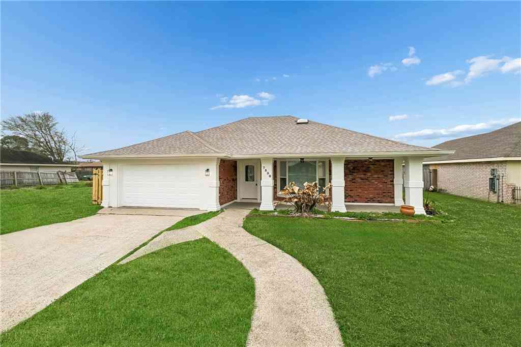 Homes For Sale - 7330 Bullard Avenue<br/> New Orleans, LA 70128