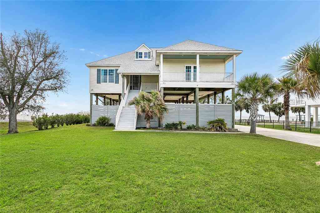 Homes For Sale - 52 N Treasure Isle Road<br/> Slidell, LA 70461