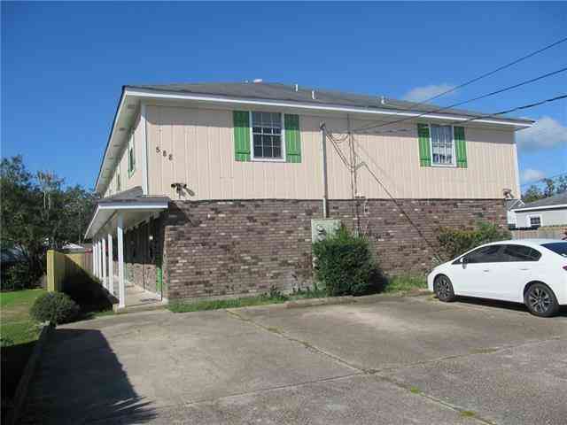 Condo For Rent - 588 Oak Avenue<br/> Harahan, LA 70123