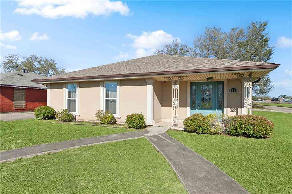 Homes For Sale - 7301 Newcastle Street<br/> New Orleans, LA 70126