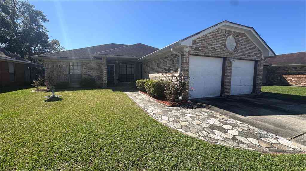 Homes For Sale - 2558 Foliage Drive<br/> Marrero, LA 70072