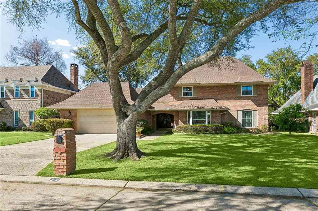 Homes For Sale - 33 Chateau Du Jardin Drive<br/> Kenner, LA 70065