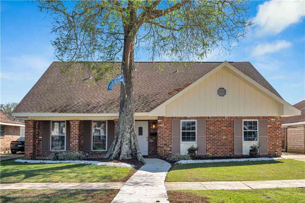 Homes For Sale - 3567 Mimosa Court<br/> New Orleans, LA 70131