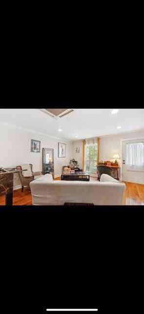 Multifamily For Rent - 4910 Laurel Street #REAR<br/> New Orleans, LA 70115
