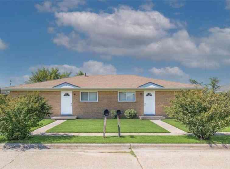 Multifamily For Rent - 4850 Lynhuber Drive<br/> New Orleans, LA 70126