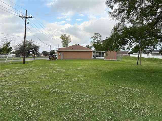 Vacant Land For Sale - 2933 Barataria Boulevard<br/> Marrero, LA 70072
