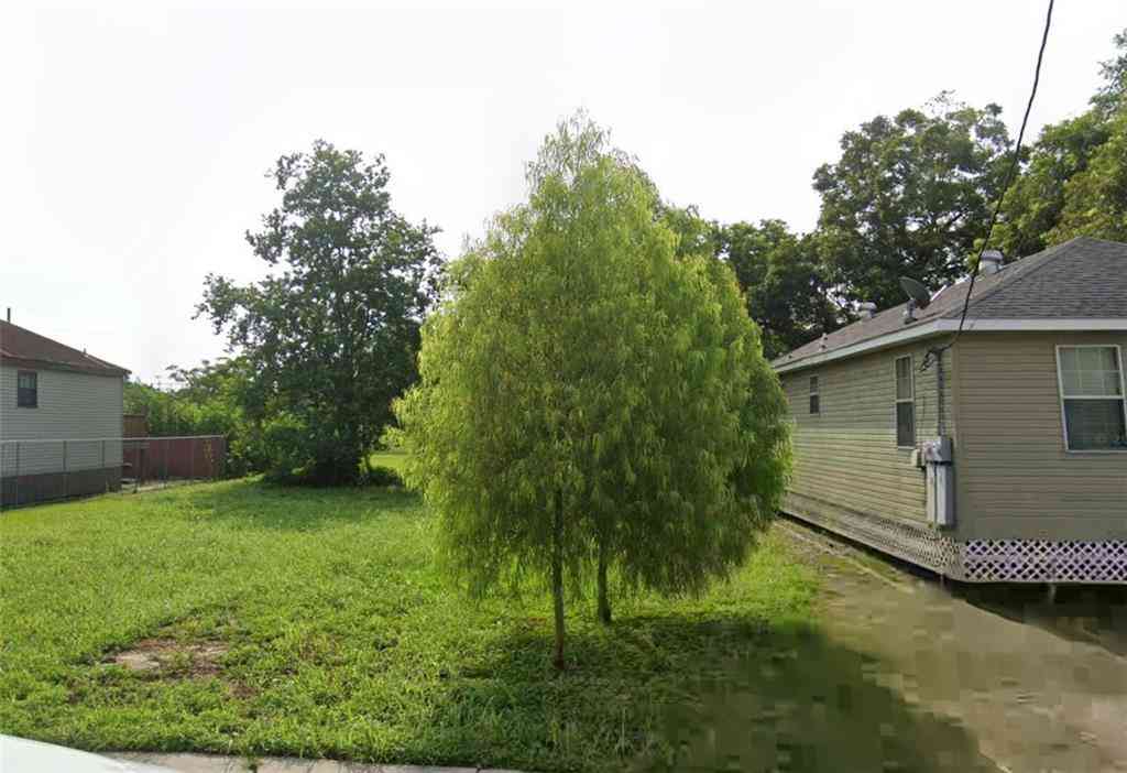 Vacant Land For Sale - 2313 Lamanche Street<br/> New Orleans, LA 70117