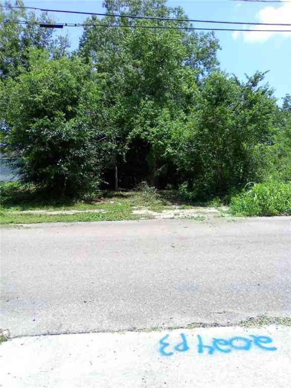 Vacant Land For Sale - 2027 Benton Street<br/> New Orleans, LA 70117