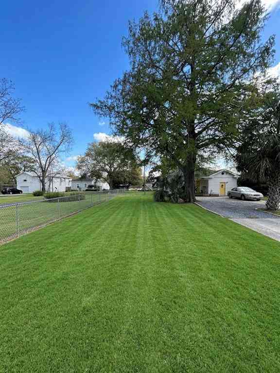 Vacant Land For Sale - 6548 Hayne Boulevard<br/> New Orleans, LA 70126