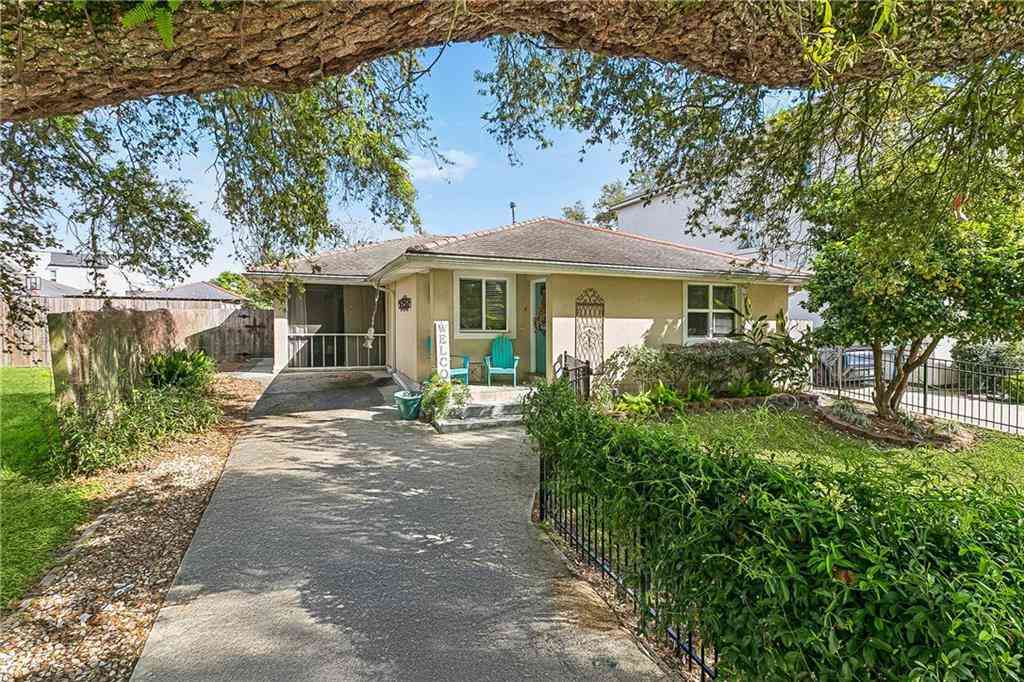 Homes For Sale - 431 20th Street<br/> New Orleans, LA 70124