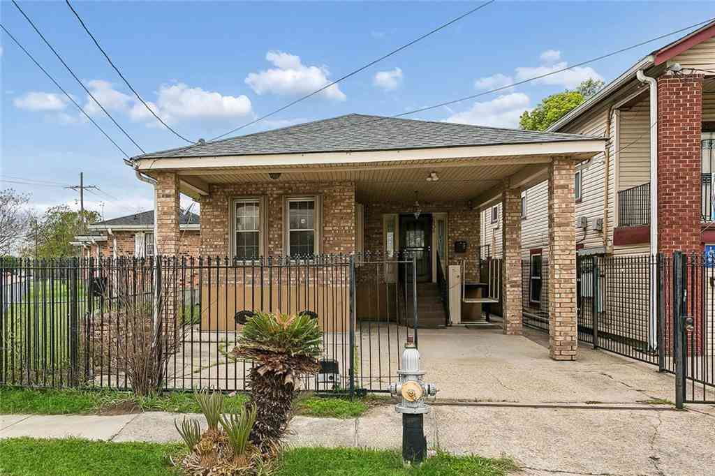 Homes For Sale - 2908 General Ogden Street<br/> New Orleans, LA 70118