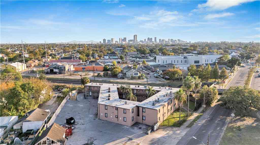Homes For Sale - 2300 N Broad Street<br/> New Orleans, LA 70122
