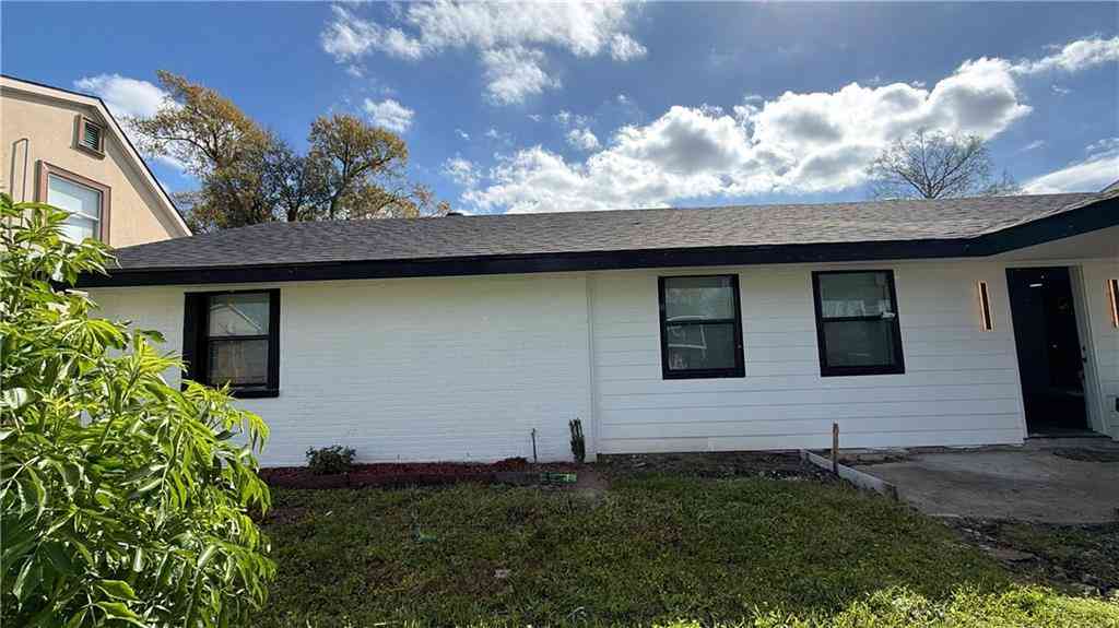Homes For Sale - 3712 E Louisiana State Drive<br/> Kenner, LA 70065