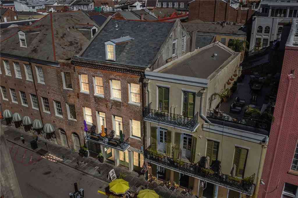 Condo For Sale - 539 Toulouse Street #C<br/> New Orleans, LA 70130
