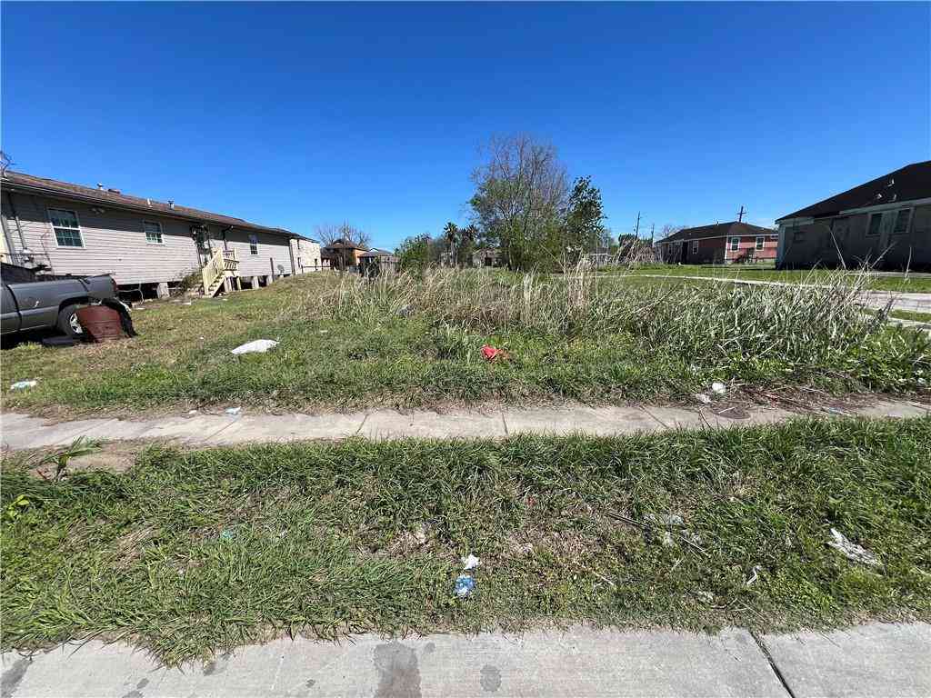 Vacant Land For Sale - 48151 Lizardi Street<br/> New Orleans, LA 70117