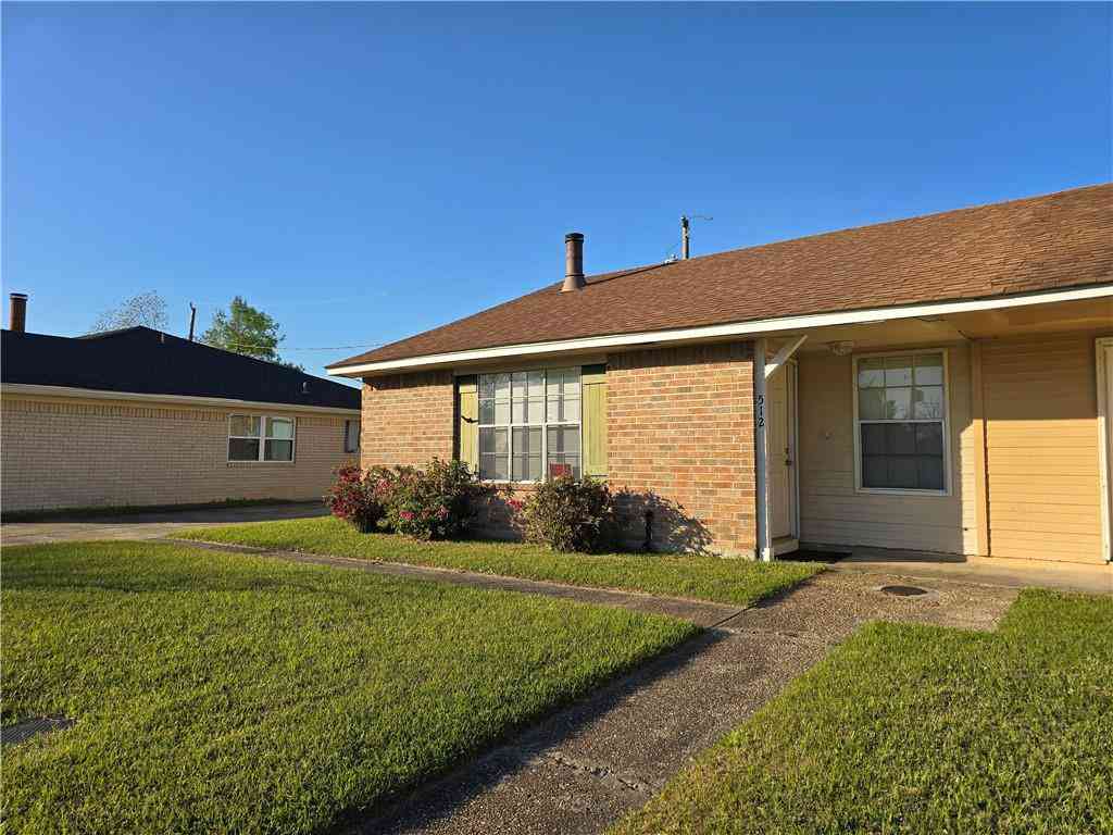 Townhouse For Rent - 512 Heritage Cove<br/> La Place, LA 70068