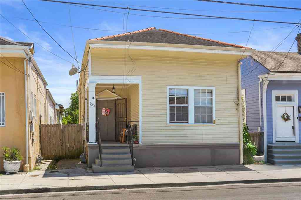 Homes For Sale - 920 N Prieur Street<br/> New Orleans, LA 70116