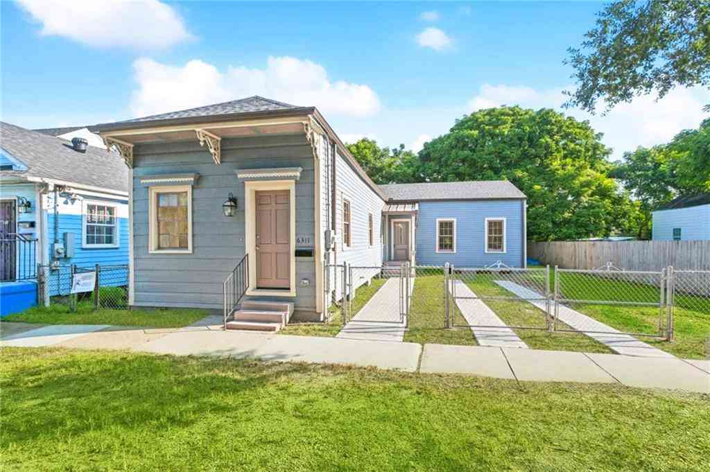 Homes For Sale - 6311 Dauphine Street<br/> New Orleans, LA 70117