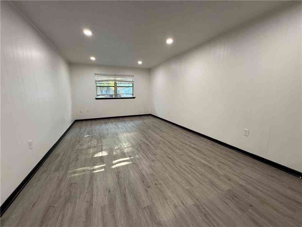 Apartment For Rent - 812 Martin Berhman Avenue #A<br/> Metairie, LA 70005
