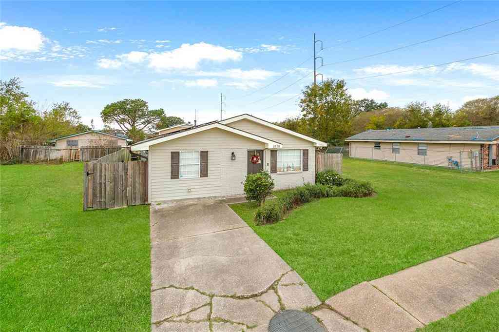 Homes For Sale - 7678 Shorewood Boulevard<br/> New Orleans, LA 70128