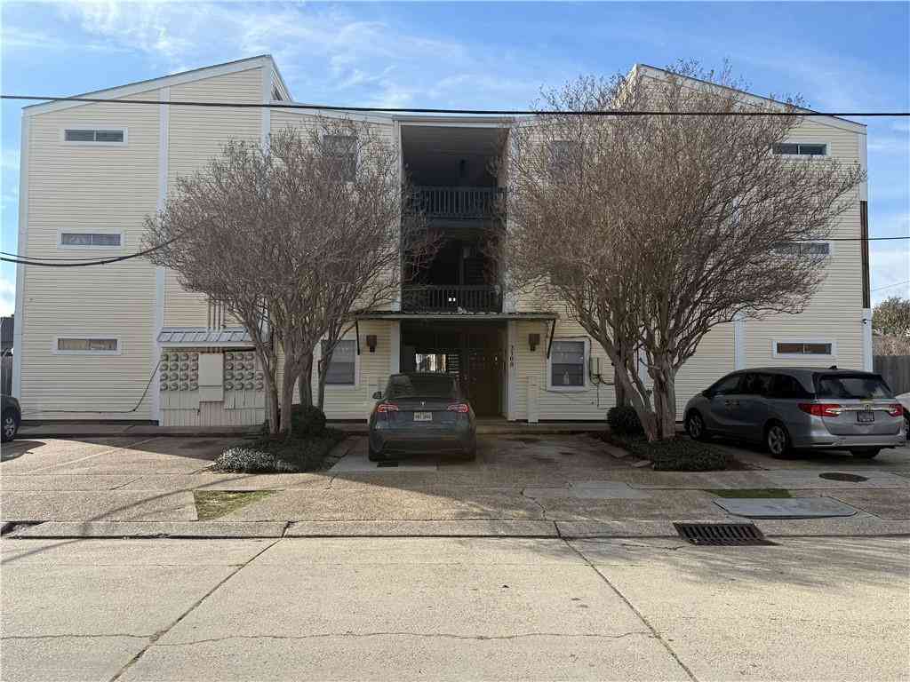 Apartment For Rent - 2300 Pasadena Avenue #309<br/> Metairie, LA 70001