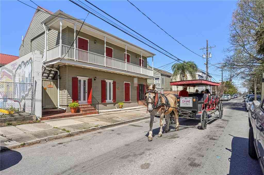 Condo For Sale - 822 Touro Street #1<br/> New Orleans, LA 70116